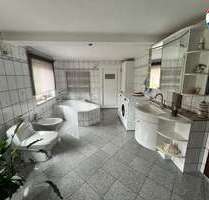 Haus zum Kaufen in Espelkamp 259.000,00 € 250 m²