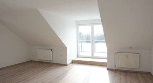 Foto - Wohnung zum Mieten in Neukieritzsch 508,00 € 72.52 m²