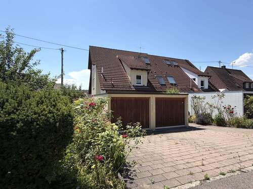 Foto - Haus zum Kaufen in Nürtingen 585.000,00 € 204.48 m²