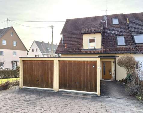 Foto - Haus zum Kaufen in Nürtingen 599.000,00 € 204.48 m²