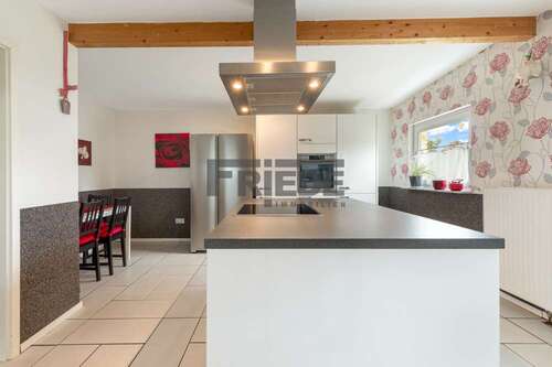 Foto - Haus zum Kaufen in Bienenbüttel Steddorf 349.000,00 € 169.98 m²