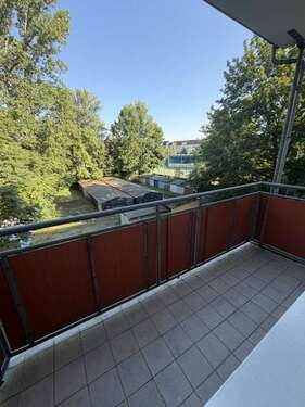 Foto - Wohnung zum Kaufen in Berlin 210.000,00 € 67.45 m²