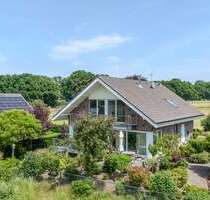 Haus zum Kaufen in Elten-Emmerich 729.000,00 € 200 m²