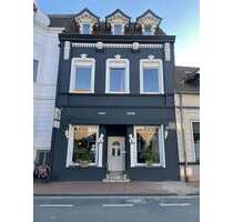 Haus zum Kaufen in Gronau 389.000,00 € 220 m²