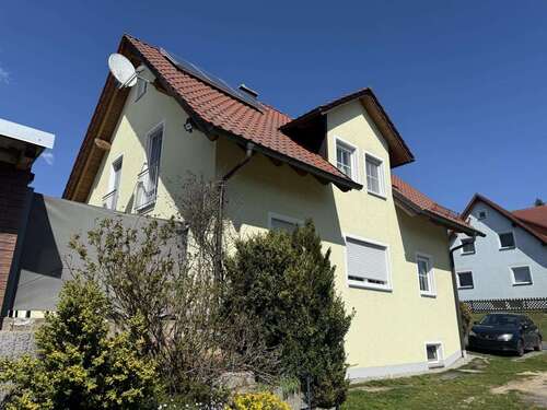 Foto - Haus zum Kaufen in Konnersreuth 350.000,00 € 126 m²