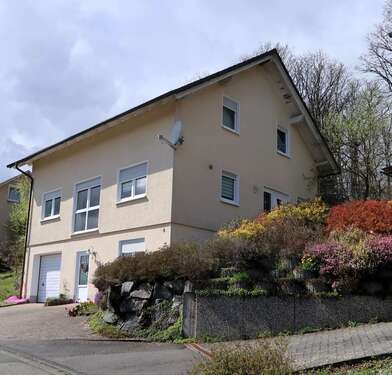 Foto - Haus zum Kaufen in Bad Laasphe Fischelbach 280.000,00 € 128 m²