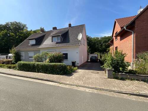 Foto - Haus zum Kaufen in Niedernwöhren 105.000,00 € 85 m²