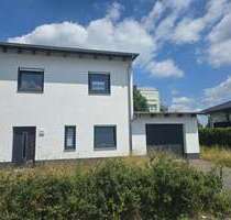 Haus zum Kaufen in Bitterfeld-Wolfen 295.000,00 € 125 m²