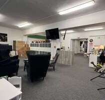 Büro in Schwarzheide 911,00 € 166 m²