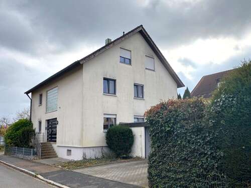 Foto - Haus zum Kaufen in Altdorf 630.000,00 € 227 m²