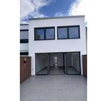 Haus zum Mieten in Moers 1.480,00 € 105 m²