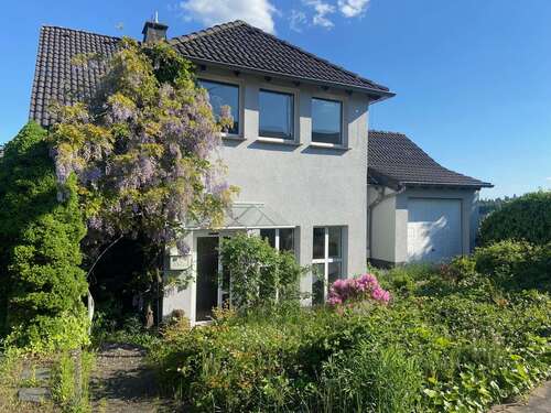 Foto - Haus zum Kaufen in Nickenich 525.000,00 € 220 m²