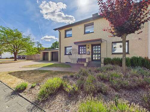 Foto - Haus zum Kaufen in Herzebrock-Clarholz 495.000,00 € 220 m²