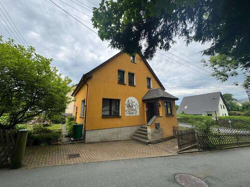 Foto - Haus zum Kaufen in Auerbach 119.000,00 € 113 m²