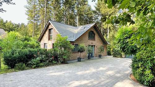 Foto - Haus zum Kaufen in Sandhatten 640.000,00 € 185 m²