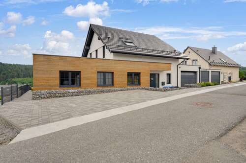 Foto - Haus zum Kaufen in Willingen 749.000,00 € 238 m²