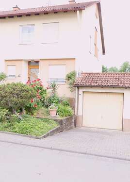 Foto - Haus zum Kaufen in Solms 239.500,00 € 103 m²