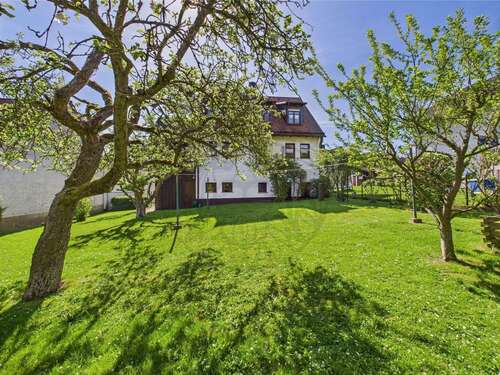 Foto - Haus zum Kaufen in Usingen 397.000,00 € 147 m²