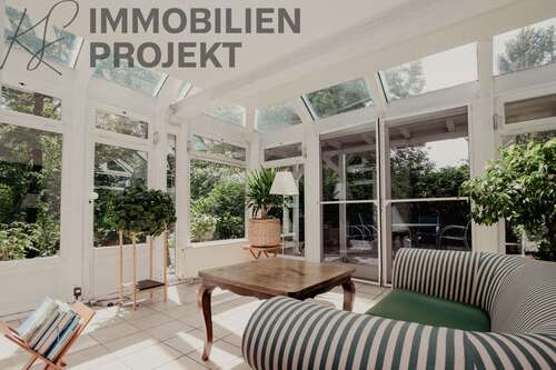 Foto - Haus zum Kaufen in Ahorn 939.000,00 € 576.38 m²
