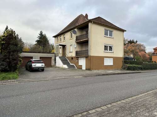 Foto - Haus zum Kaufen in Mackenbach 299.000,00 € 197 m²