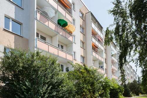 Foto - Wohnung zum Mieten in Halle 398,00 € 56.86 m²