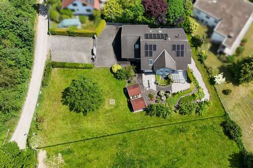 Foto - Haus zum Kaufen in Rösrath-Bleifeld 1.100.000,00 € 313.4 m²