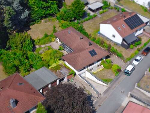 Foto - Haus zum Kaufen in Röttenbach 685.000,00 € 144 m²