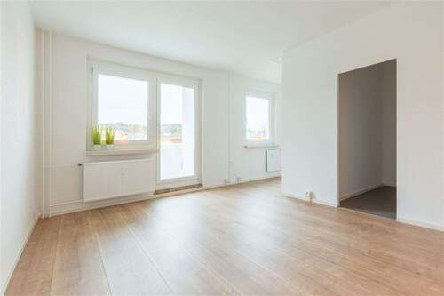 Foto - Wohnung zum Mieten in Reichenbach , Vogtl 129,74 € 34.69 m²
