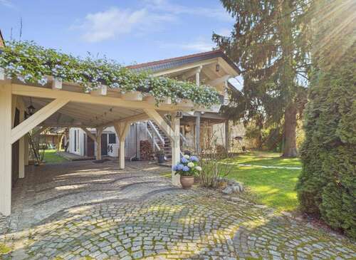 Foto - Haus zum Kaufen in Falkensee 950.000,00 € 251 m²