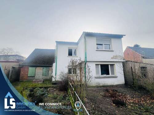 Foto - Haus zum Kaufen in Gardelegen 99.000,00 € 150 m²