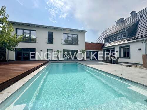 Foto - Haus zum Kaufen in Lüdenscheid 1.075.000,00 € 289 m²