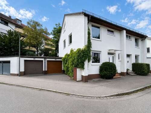 Foto - Haus zum Kaufen in München 535.000,00 € 124.93 m²