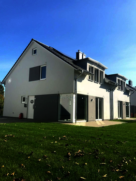 Foto - Haus zum Mieten in Biendorf 1.449,00 € 121 m²