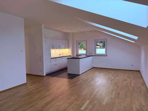 Foto - Wohnung zum Mieten in Bayerisch Gmain 950,00 € 71.61 m²
