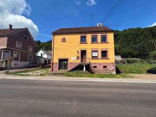 Foto - Haus zum Kaufen in Beckingen 115.000,00 € 160 m²