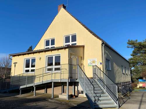 Foto - Büro in Hirschstein 285.000,00 € 389.44 m²