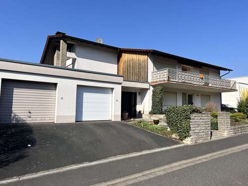 Foto - Haus zum Kaufen in Bad Kissingen 325.000,00 € 212 m²