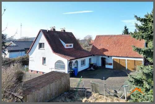 Foto - Haus zum Kaufen in Homberg 65.000,00 € 93 m²