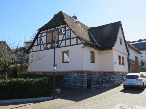 Foto - Haus zum Kaufen in Hirzenhain 297.000,00 € 140 m²