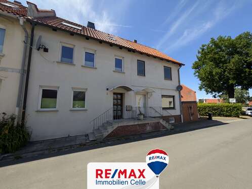 Foto - Haus zum Kaufen in Schellerten 79.000,00 € 74 m²