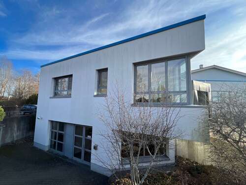 Foto - Halle in Lenningen 1.950.000,00 € 4370 m²