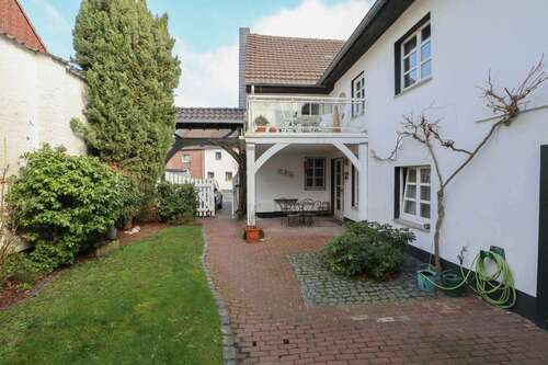 Foto - Wohnung zum Mieten in Neuss Grefrath 1.500,00 € 176 m²