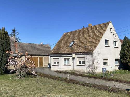 Foto - Haus zum Kaufen in Nünchritz 139.000,00 € 109.15 m²