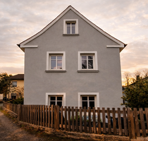 Haus zum Mieten in Rehau 679,64 € 104.56 m²