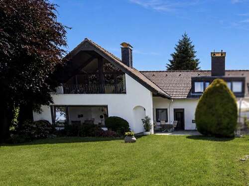 Foto - Haus zum Kaufen in Reichshof 320.000,00 € 198 m²