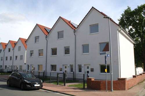 Foto - Haus zum Mieten in Uetze-Dollbergen 1.240,00 € 153.93 m²