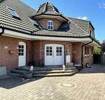 Haus zum Kaufen in Bargteheide 1.190.000,00 € 265 m²