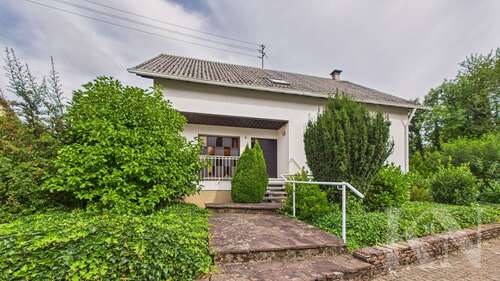 Foto - Haus zum Kaufen in Schmelz 320.000,00 € 193.7 m²