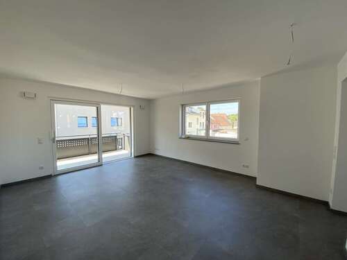 Foto - Wohnung zum Mieten in Schirmitz 880,00 € 74 m²