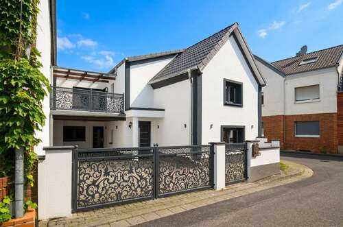 Foto - Haus zum Kaufen in Sankt Augustin Buisdorf 369.000,00 € 108 m²